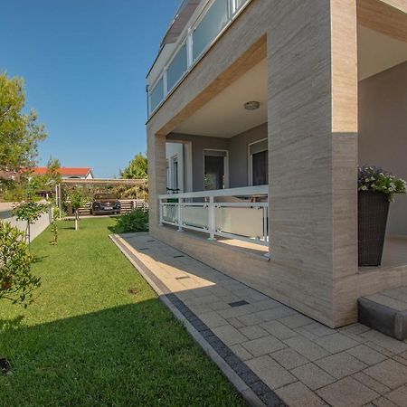 Villa Wiena Vir Exterior photo